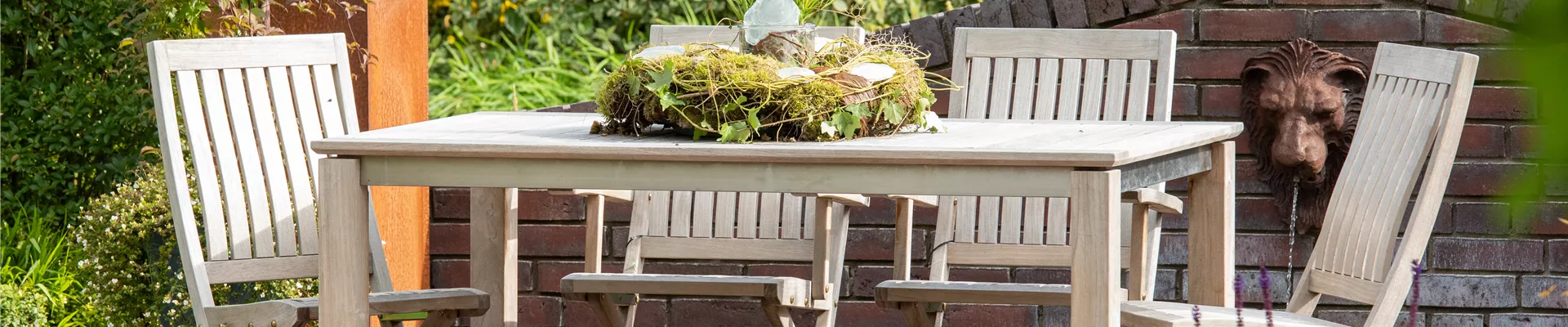 Sommergarten - Gartenmöbel im Ambiente